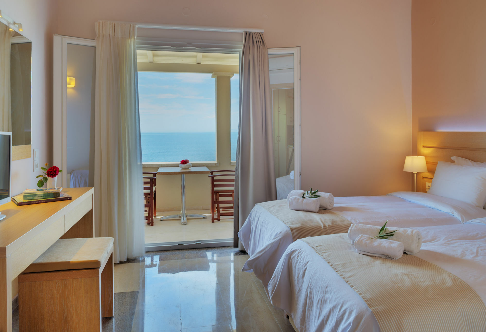 Krouzeri Beach Apartments Katávolos エクステリア 写真